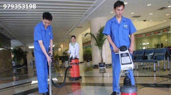 保潔托管與物業(yè)保潔一樣嗎？